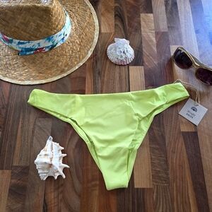 NWT Free People x Toast Signature Low Rise Hipster Bottom in Daiquiri Size Small